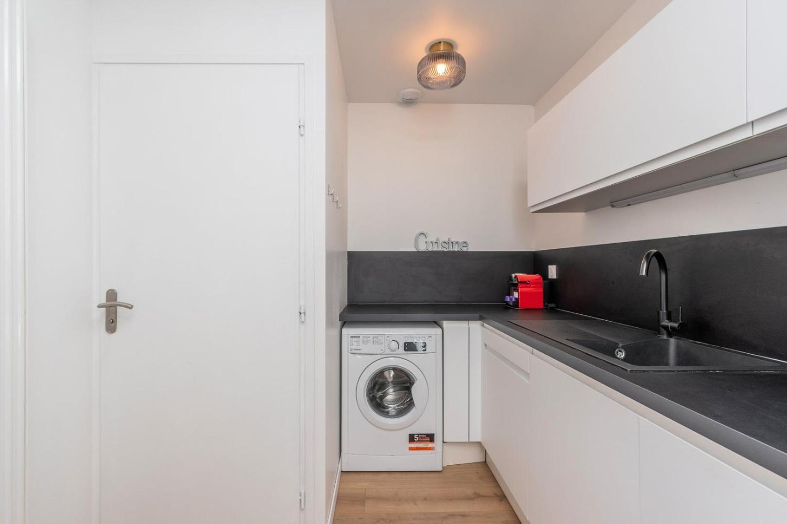 2 Bedroom House W/ Terrace, Near Train Stations & Metro Лилль Экстерьер фото